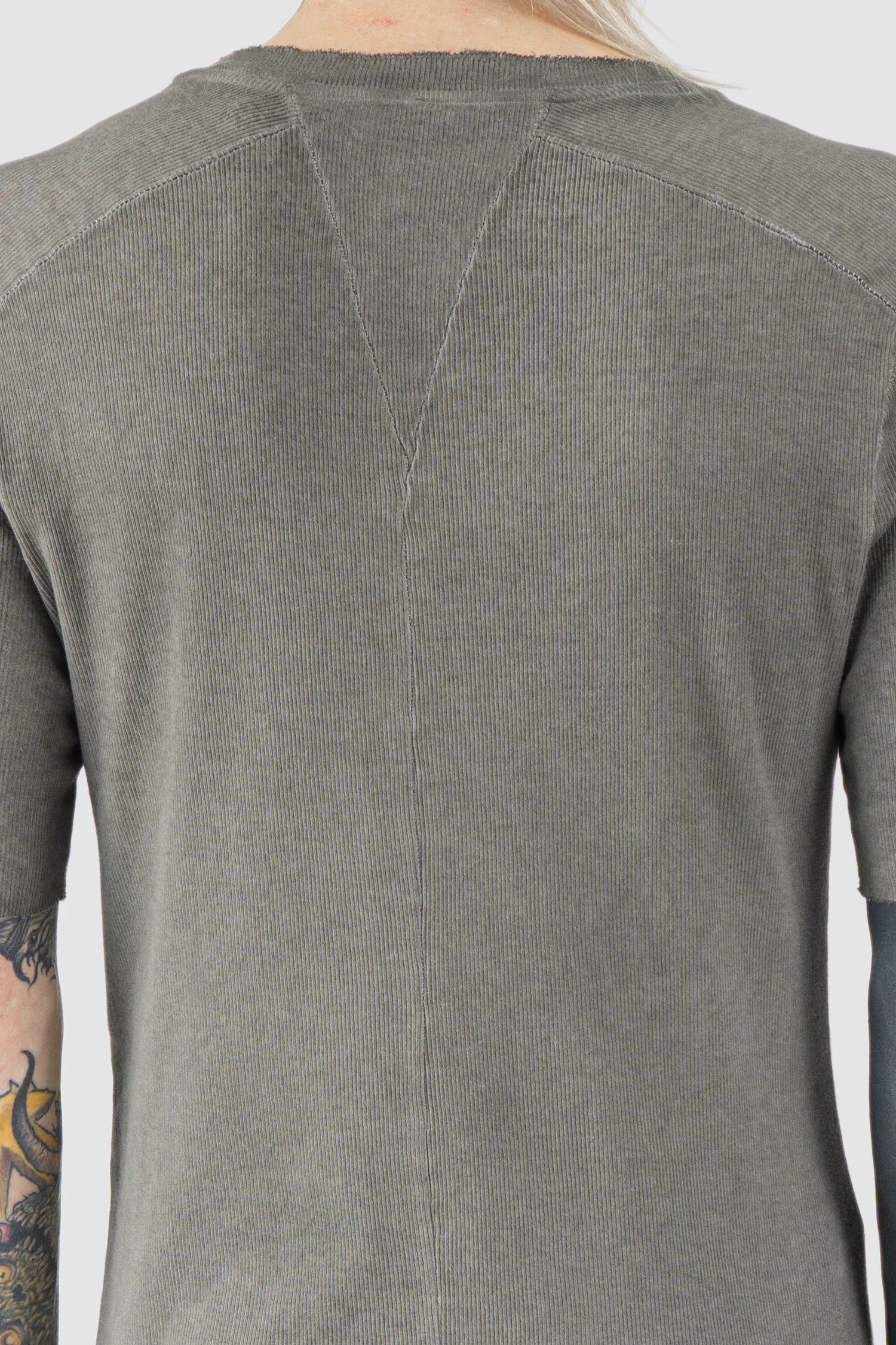 Masnada - Men’s Grey Cotton Rib Raglan T-Shirt back detail view