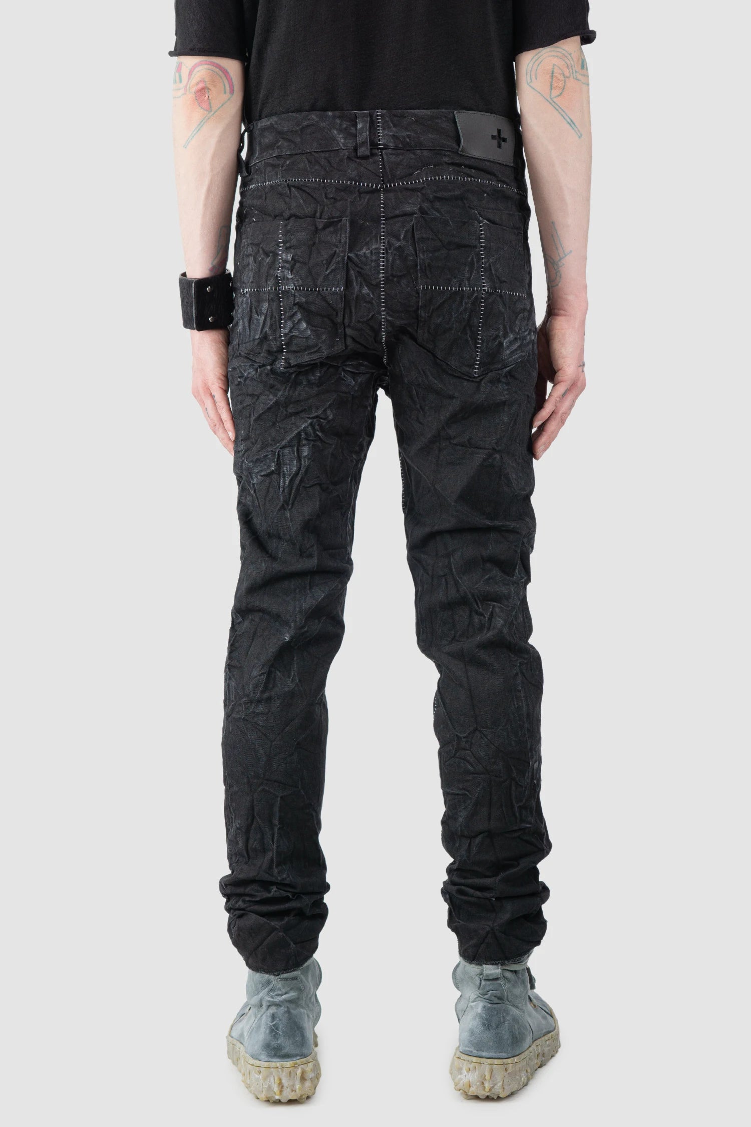 MD75 - Men’s Black Crinkled Stone Washed Denim Jeans model back view