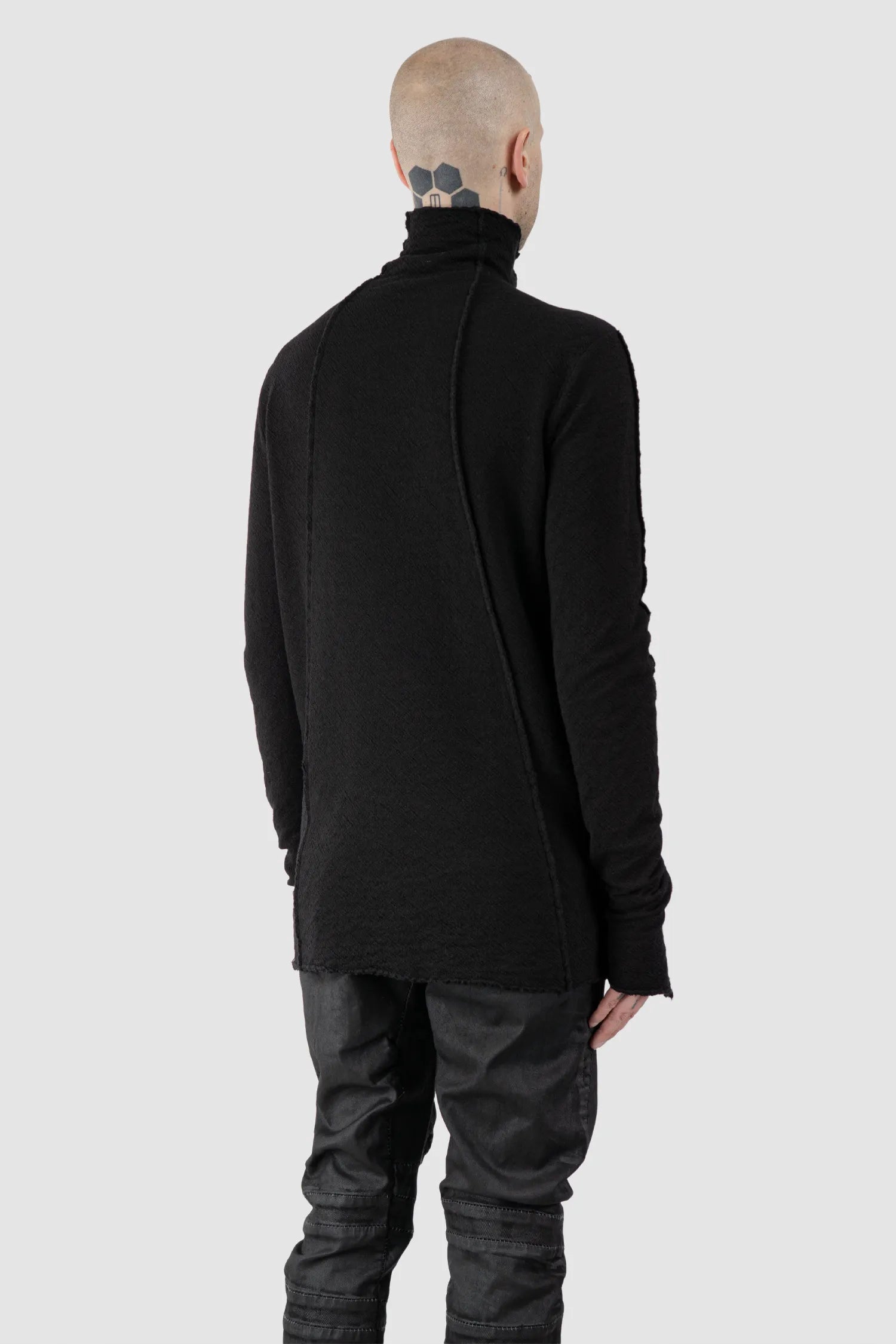 MD75 - Men's Black Reversible Double Layer Cotton Wool Sweater - model back side view