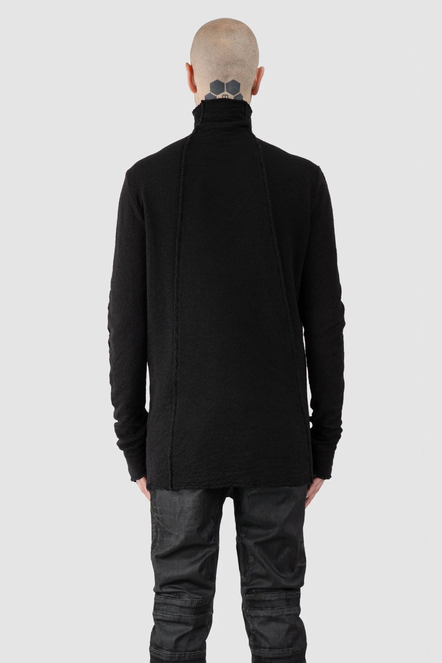 MD75 - Men's Black Reversible Double Layer Cotton Wool Sweater - model back view