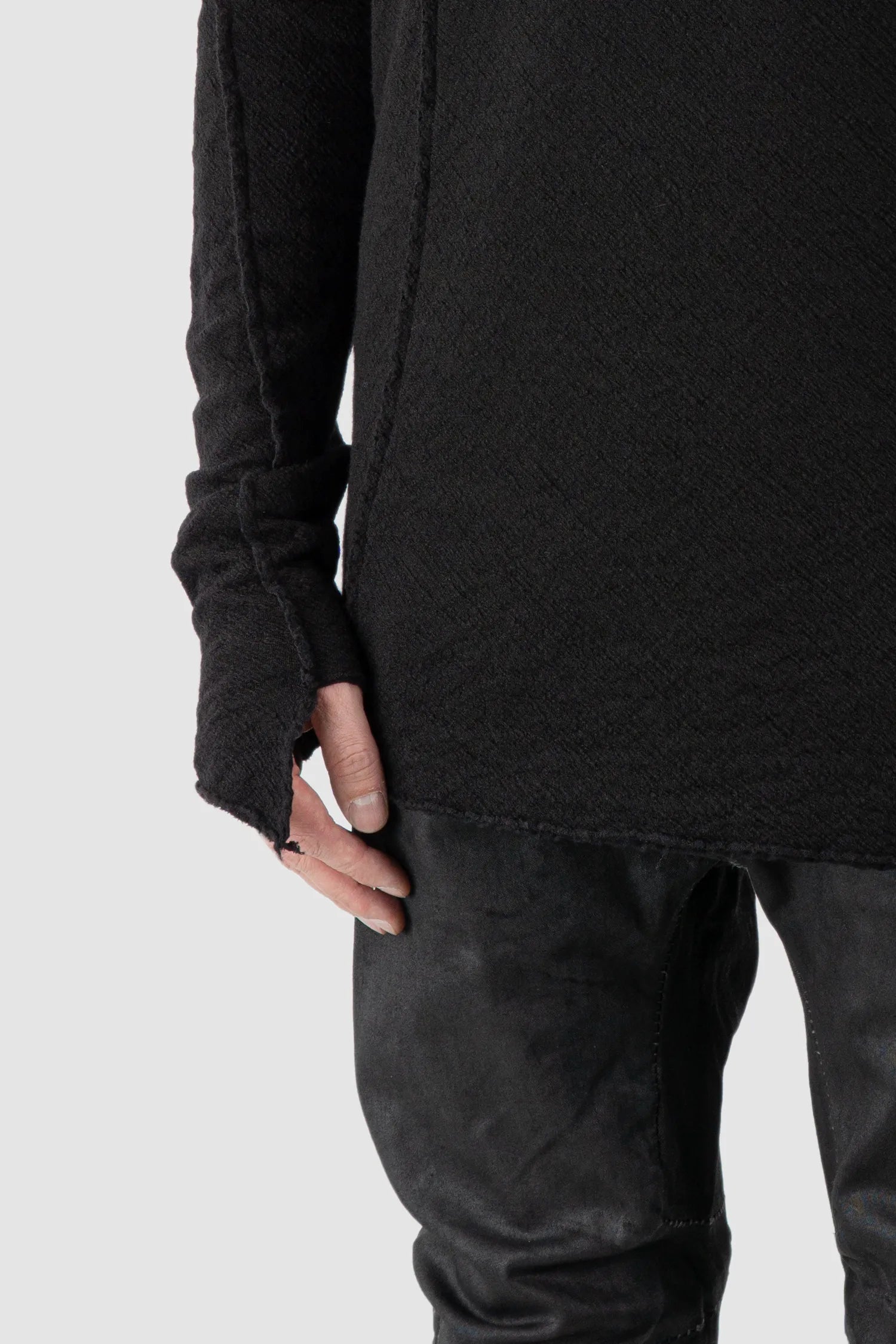 MD75 - Men's Black Reversible Double Layer Cotton Wool Sweater - thumbhole detail view