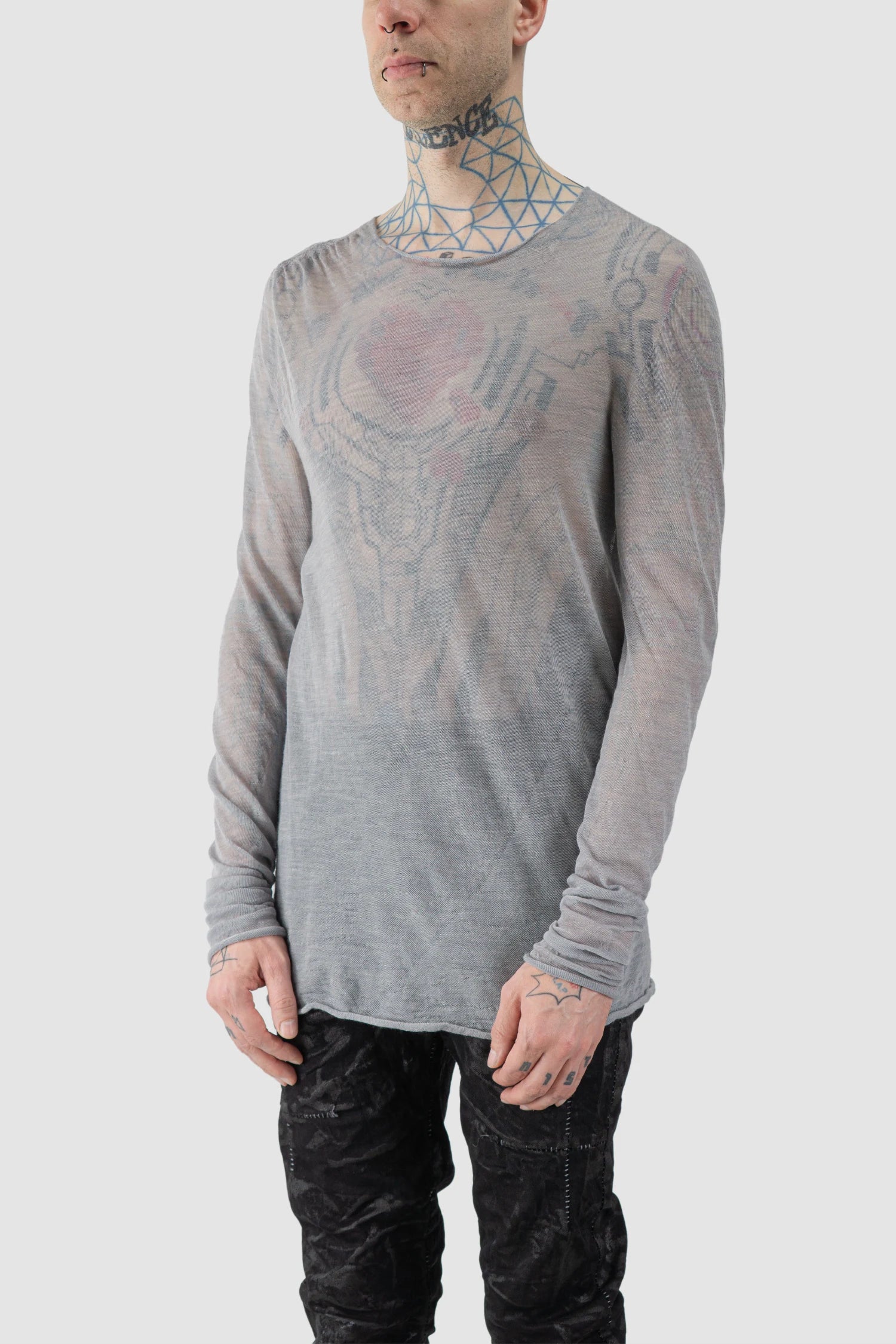 MD75 - model front side view of men’s Grey Knitted Thin Wool Long Sleeve Sweater