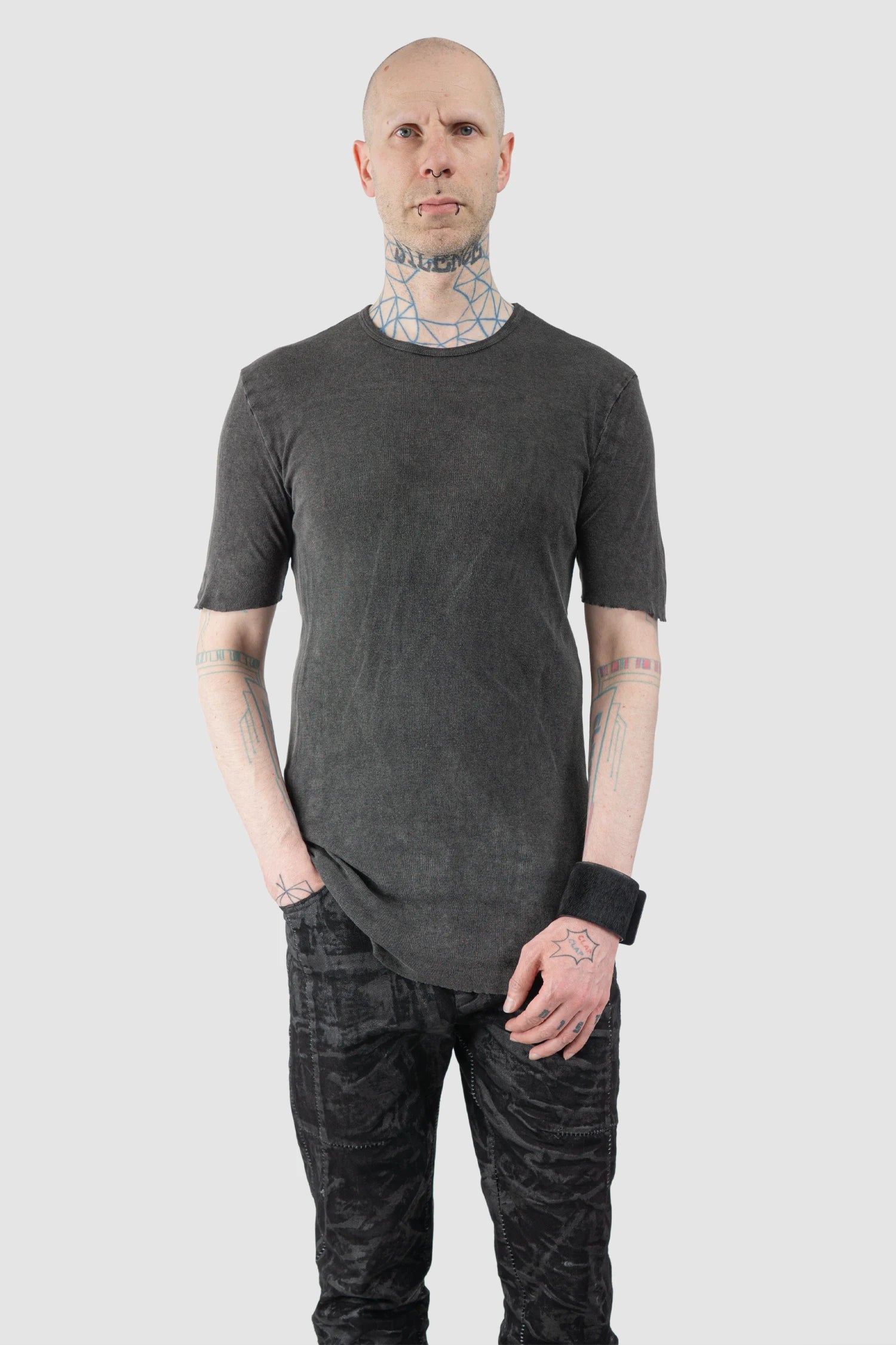 MD75 - Men’s Grey Object Dyed Rib Cotton T-Shirt model relaxed view