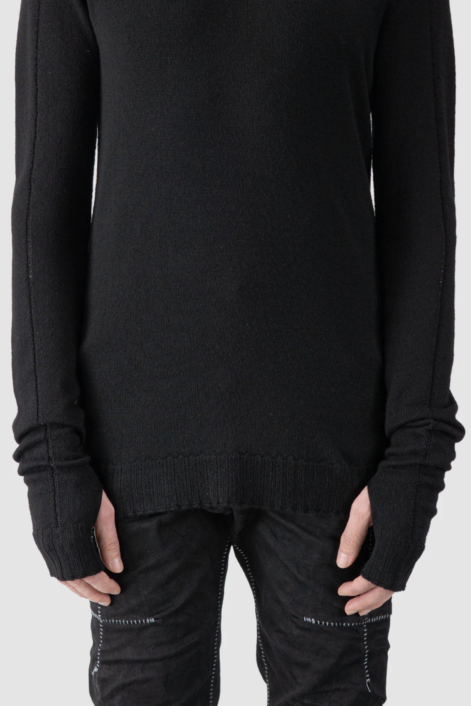 MD75 - hem detail view of men’s Black Wool Knit Long Sleeve Sweater