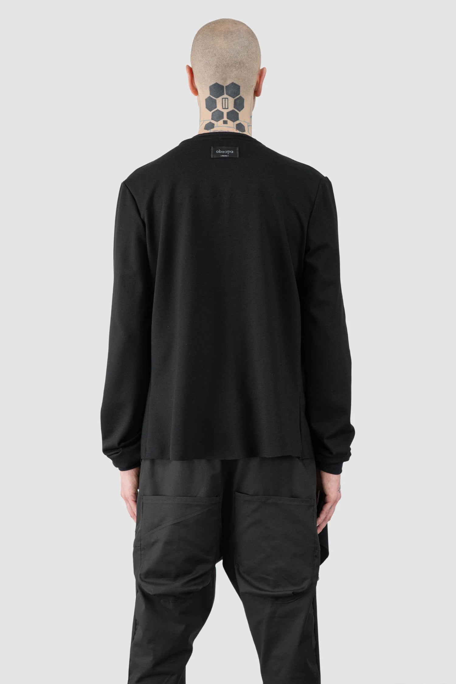 Obectra - Men’s Black Adjustable Clip Viscose Cardigan Sweater model back view