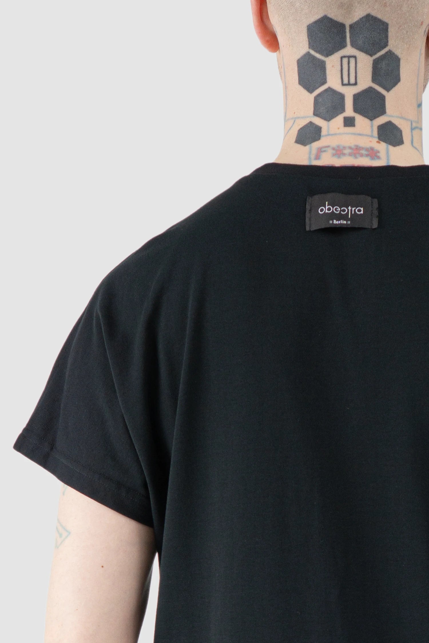 Obectra - Men’s Black Cotton Blend One Size Raglan T-Shirt back detail view