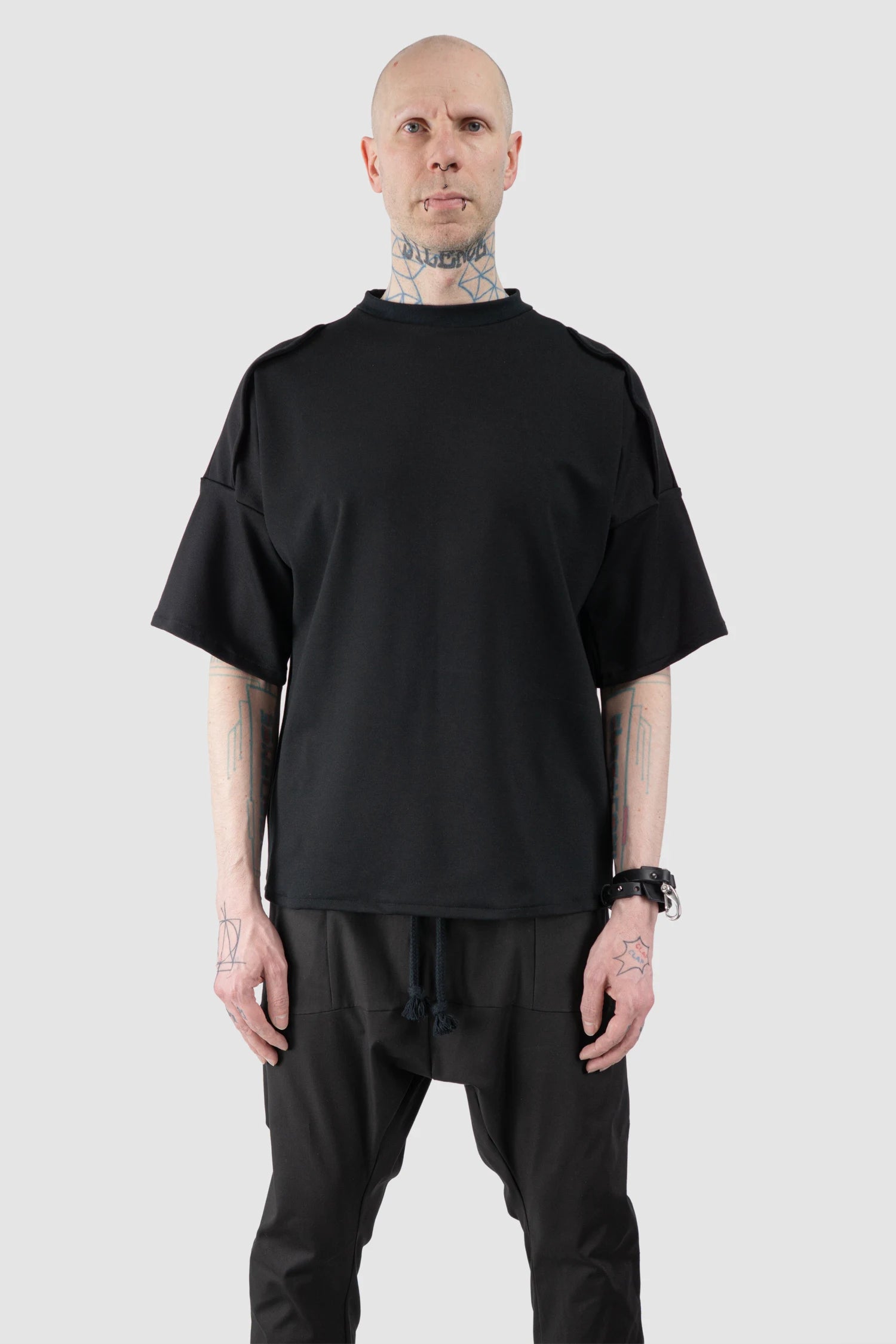Obectra - Men’s Black Oversized Shoulder Panel Viscose T-Shirt model front view