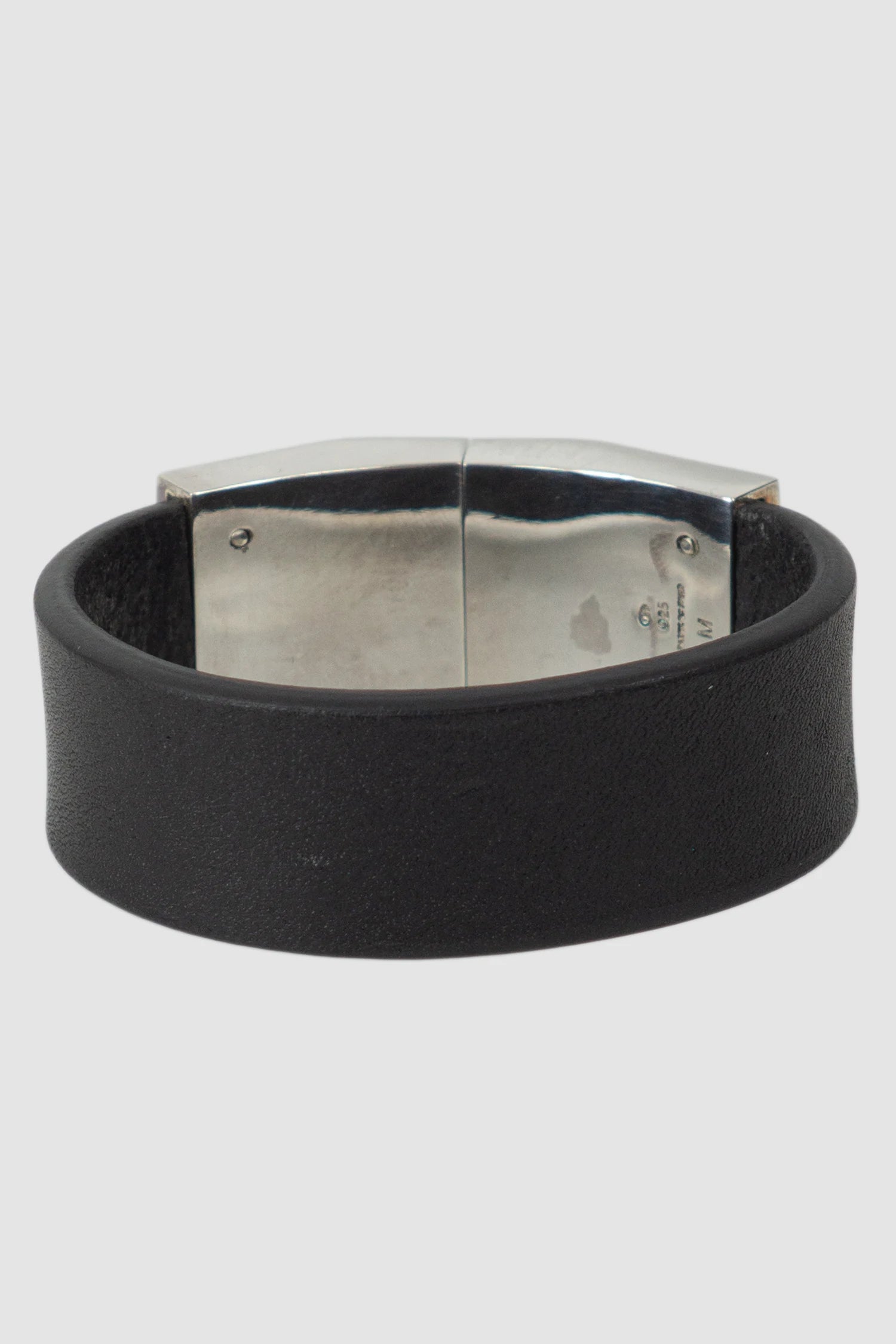 Parts of Four - Black Buffalo Leather Silver Box Lock Bracelet 25 mm - back view