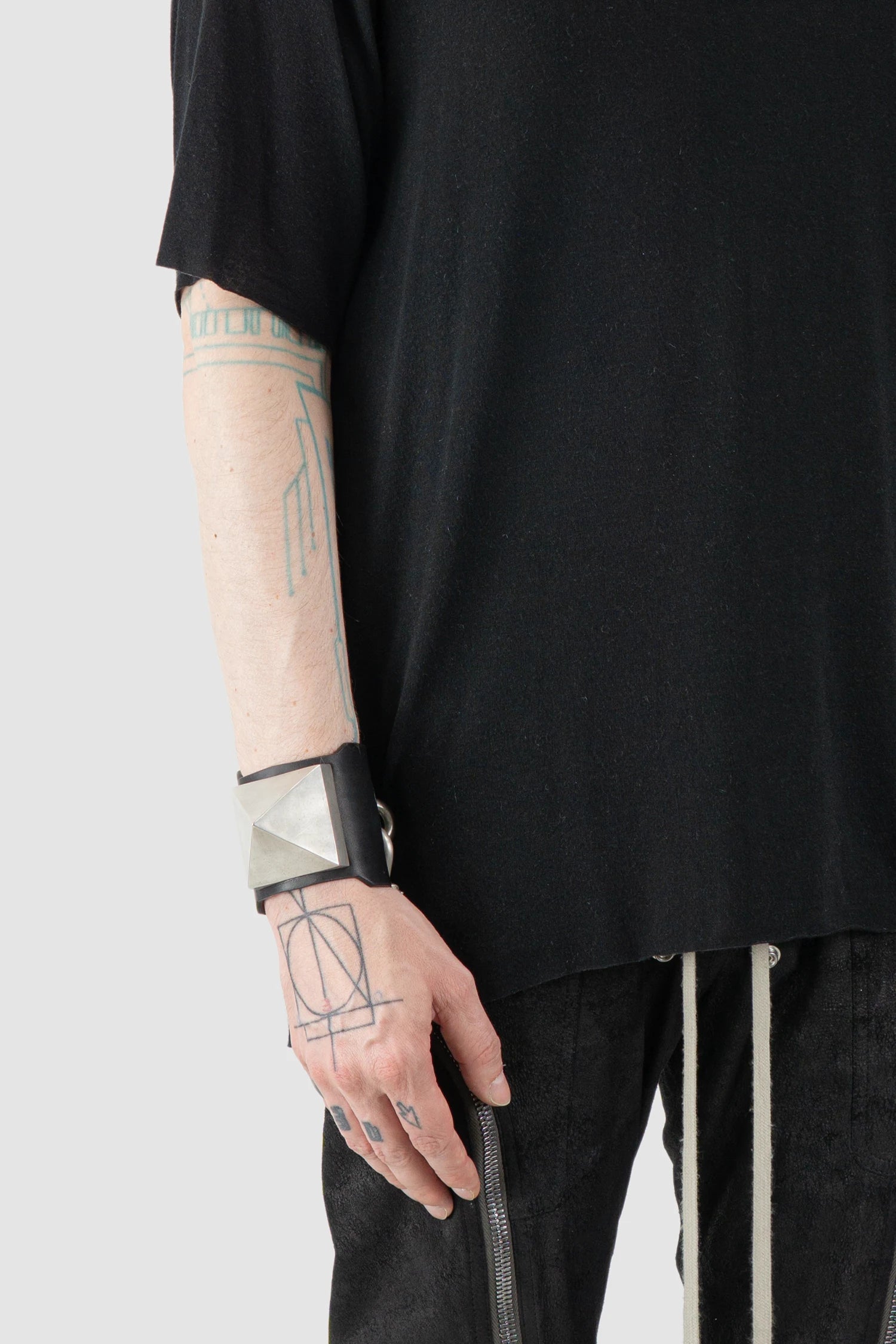 Parts of Four - Black Leather Silver Plated Mega Pyramid Bracelet 70 mm - Model fit view - MONO-KROM Gallery