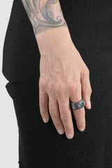 Parts of Four – Black Sterling Silver Tanzanite Sistema Ring 12 mm - model view - MONO-KROM Gallery