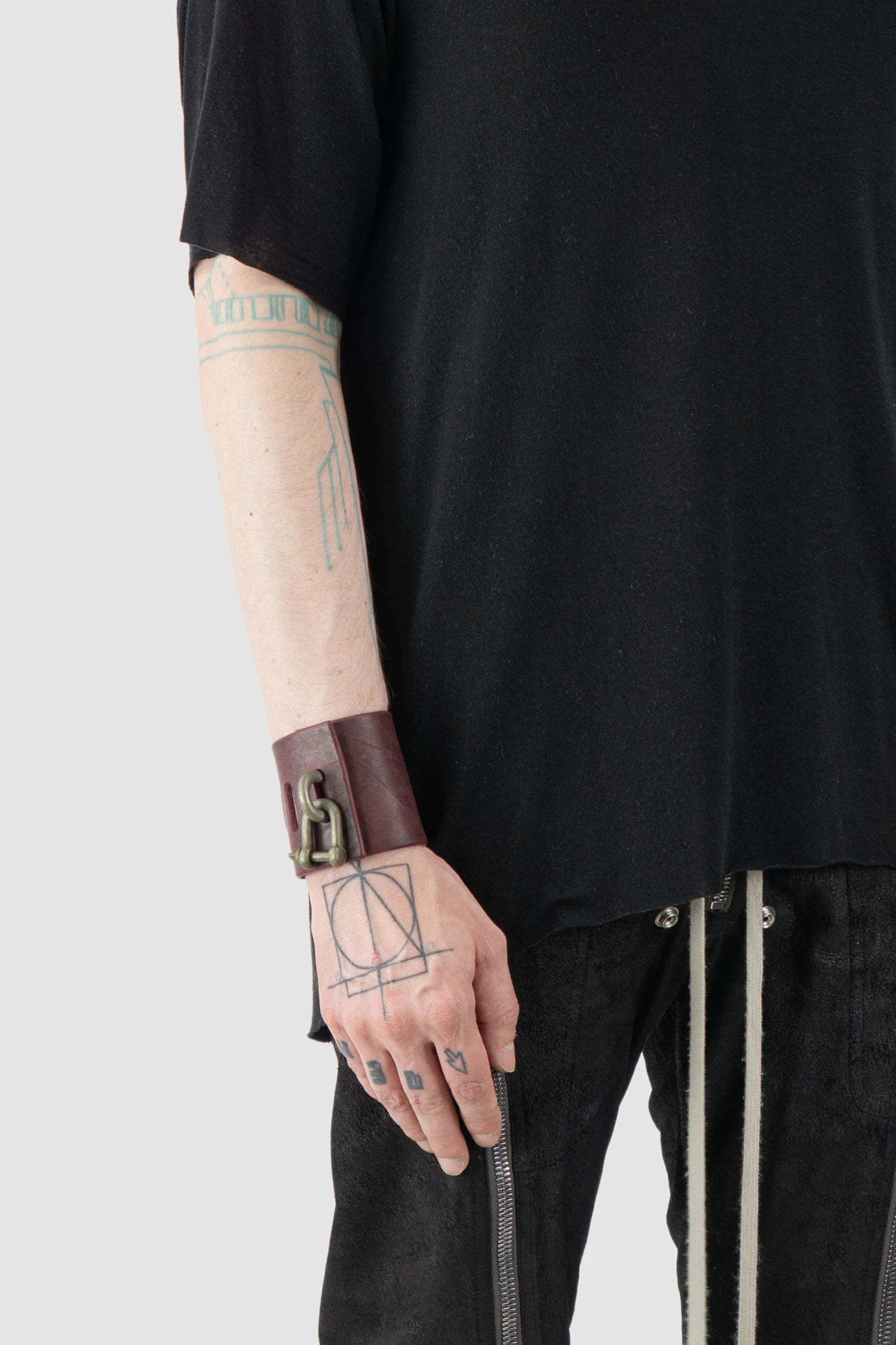Parts of Four - Burgundy Leather Dirty Bronze Restraint Charm Bracelet 70 mm - Model fit view - MONO-KROM Gallery