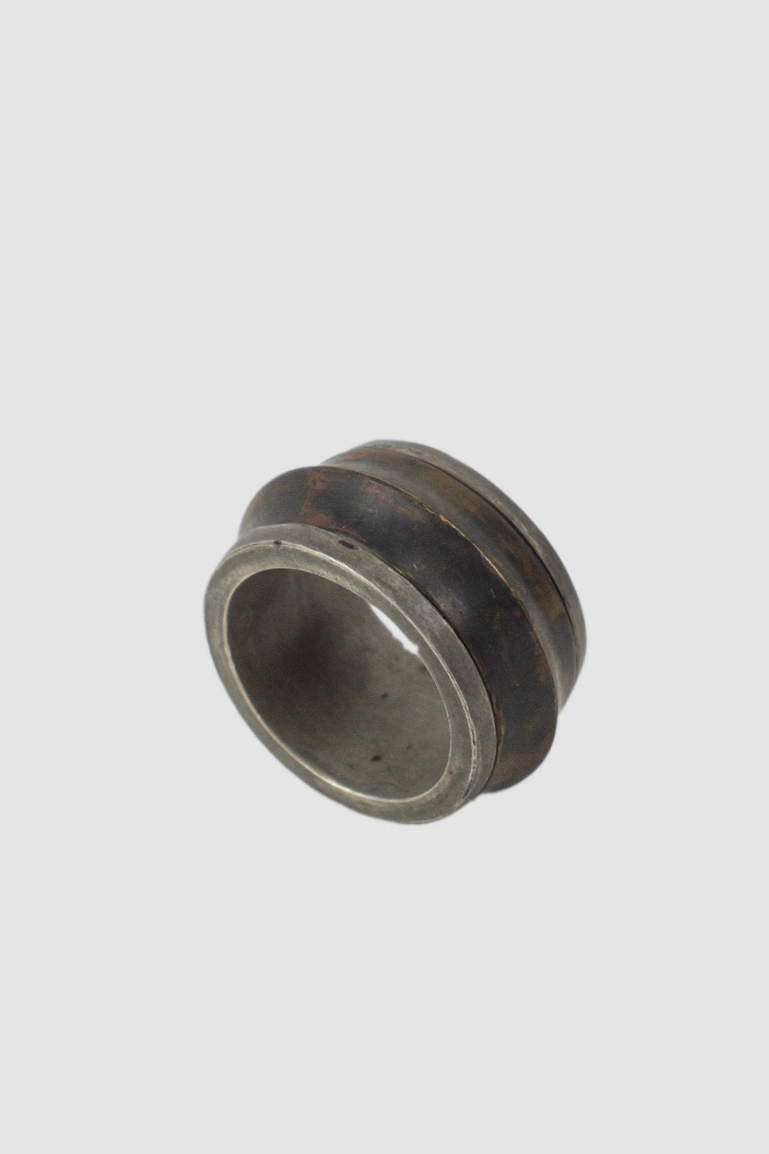 Parts of Four – Dirty Sterling Silver Dirty Brass Rotator Ring 17 mm - standing right view