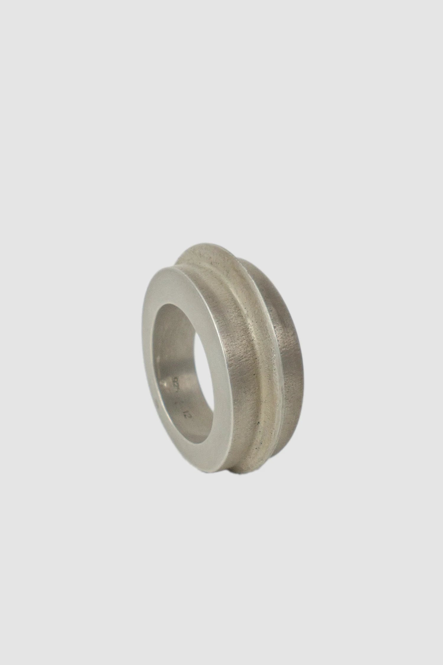 Parts of Four – Dirty Sterling Silver Foldform Crescent Ring 13 mm - standing right view