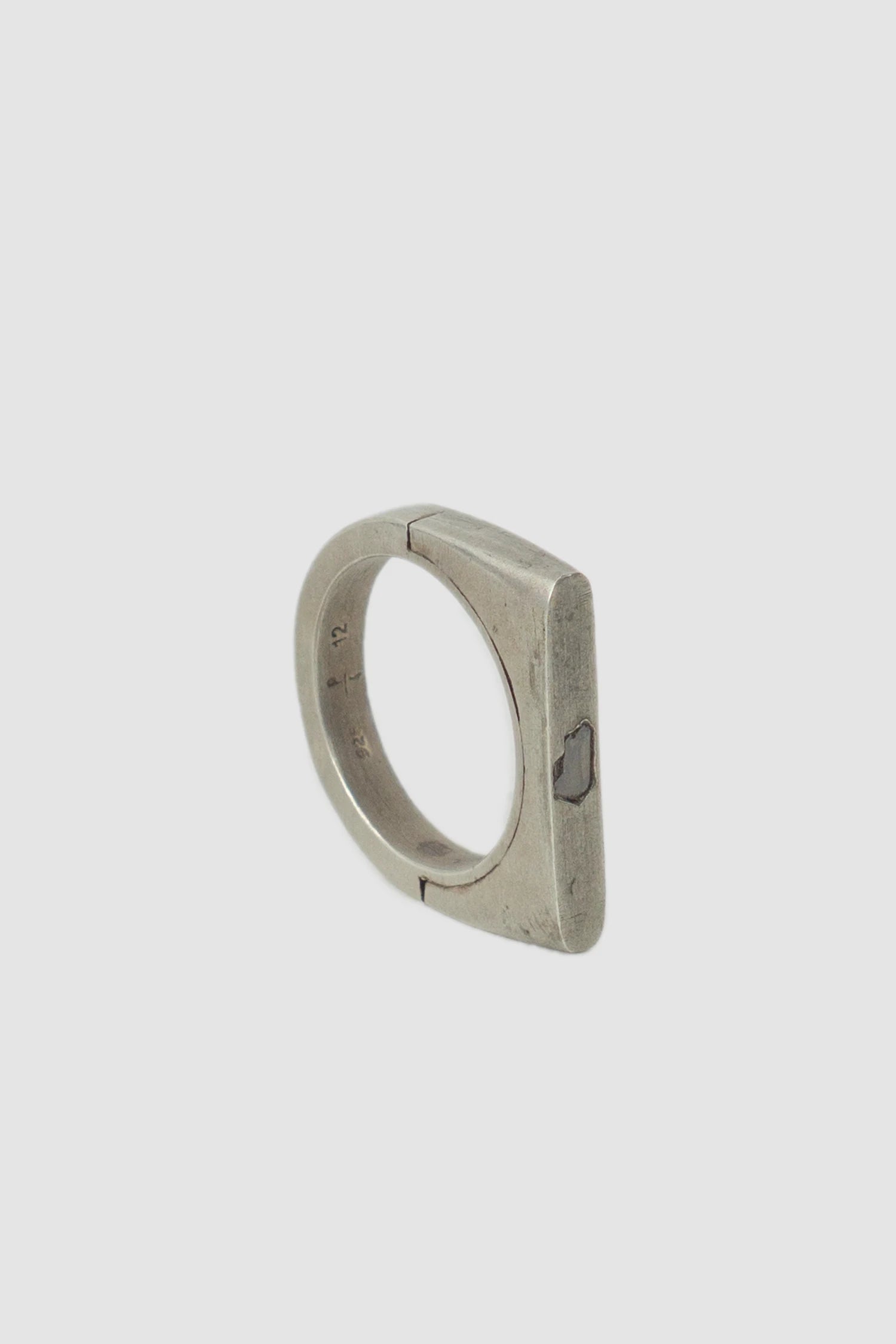 Parts of Four – Dirty Sterling Silver Rough Diamond Slab Sistema Ring 4 mm - standing right view