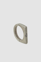 Parts of Four – Dirty Sterling Silver Rough Diamond Slab Sistema Ring 4 mm - standing right view