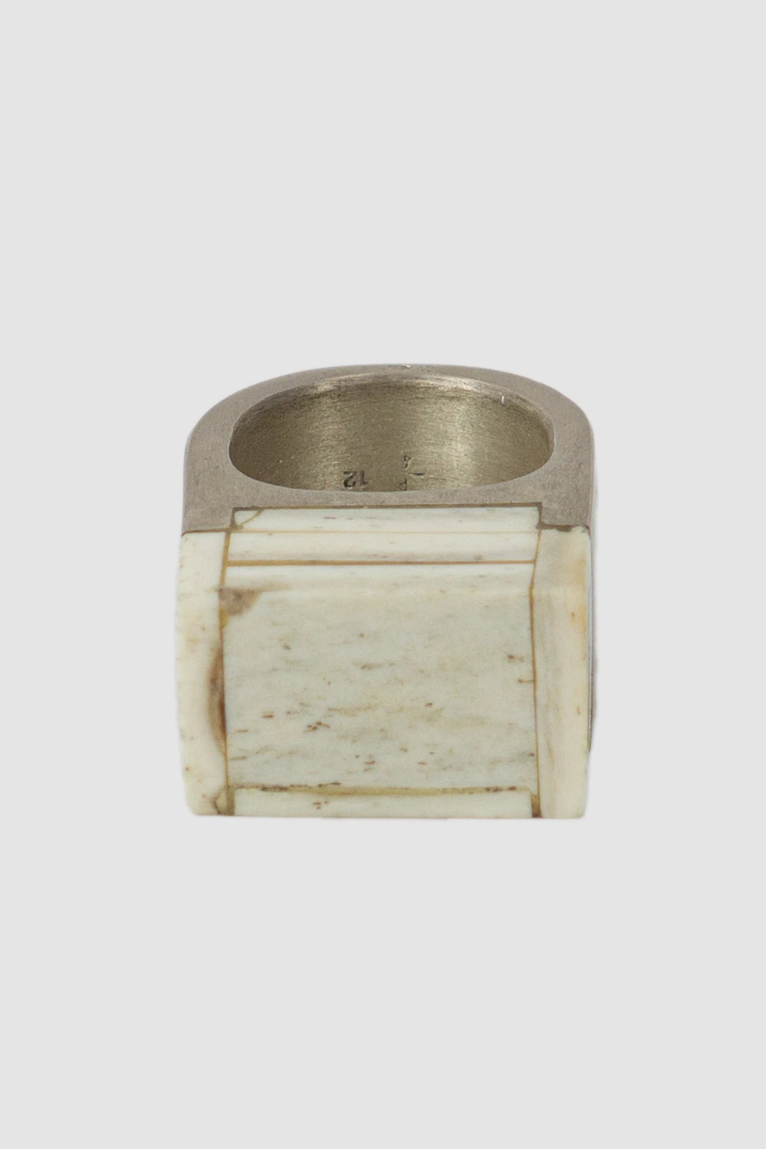 Parts of Four – Matte Sterling Silver Matte Bone Cuboid Plate Ring 17 mm - flat view - MONO-KROM Gallery