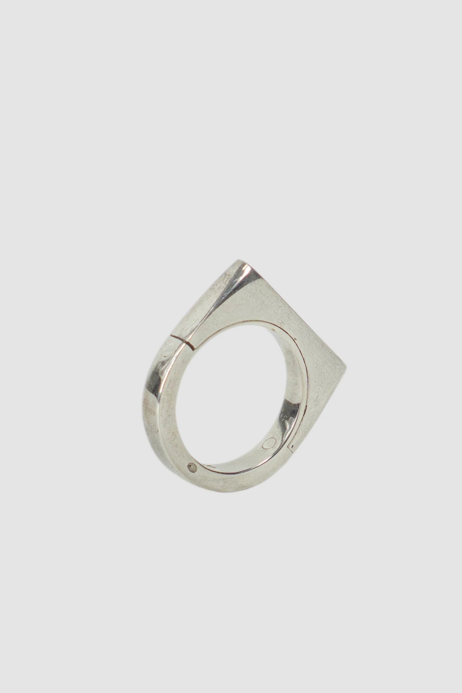 Parts of Four – Polished Silver Rough Diamond Mega Pavé Sistema Ring 4 mm - staning back right view