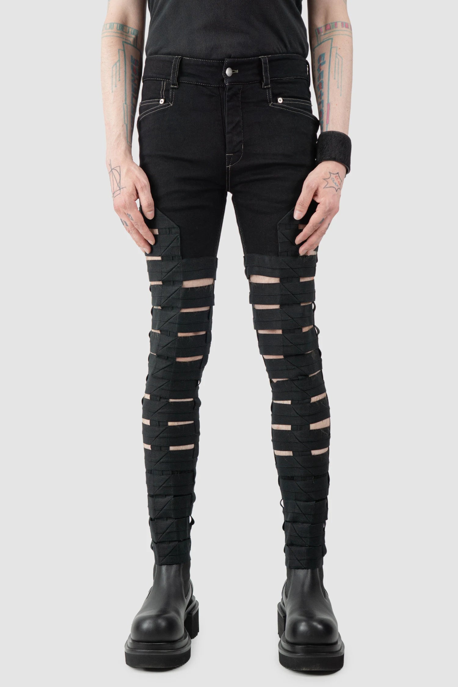 Rick Owens - Black Spartan Jeans SS22 "Fogachine" - model front view