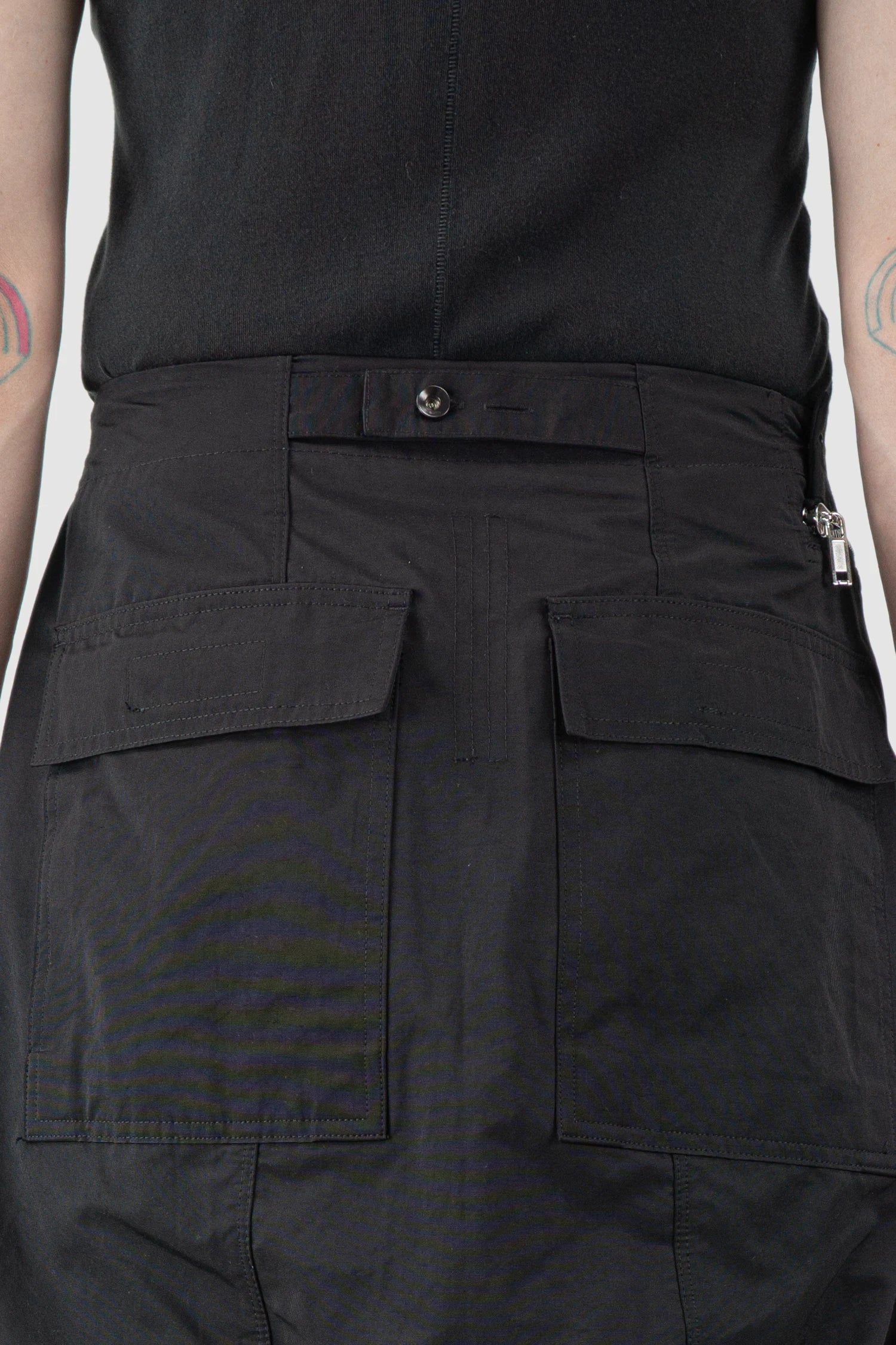Rick Owens DRKSHDW - Black Aircut Pod Shorts SS17 "Walrus" - back waist detail view