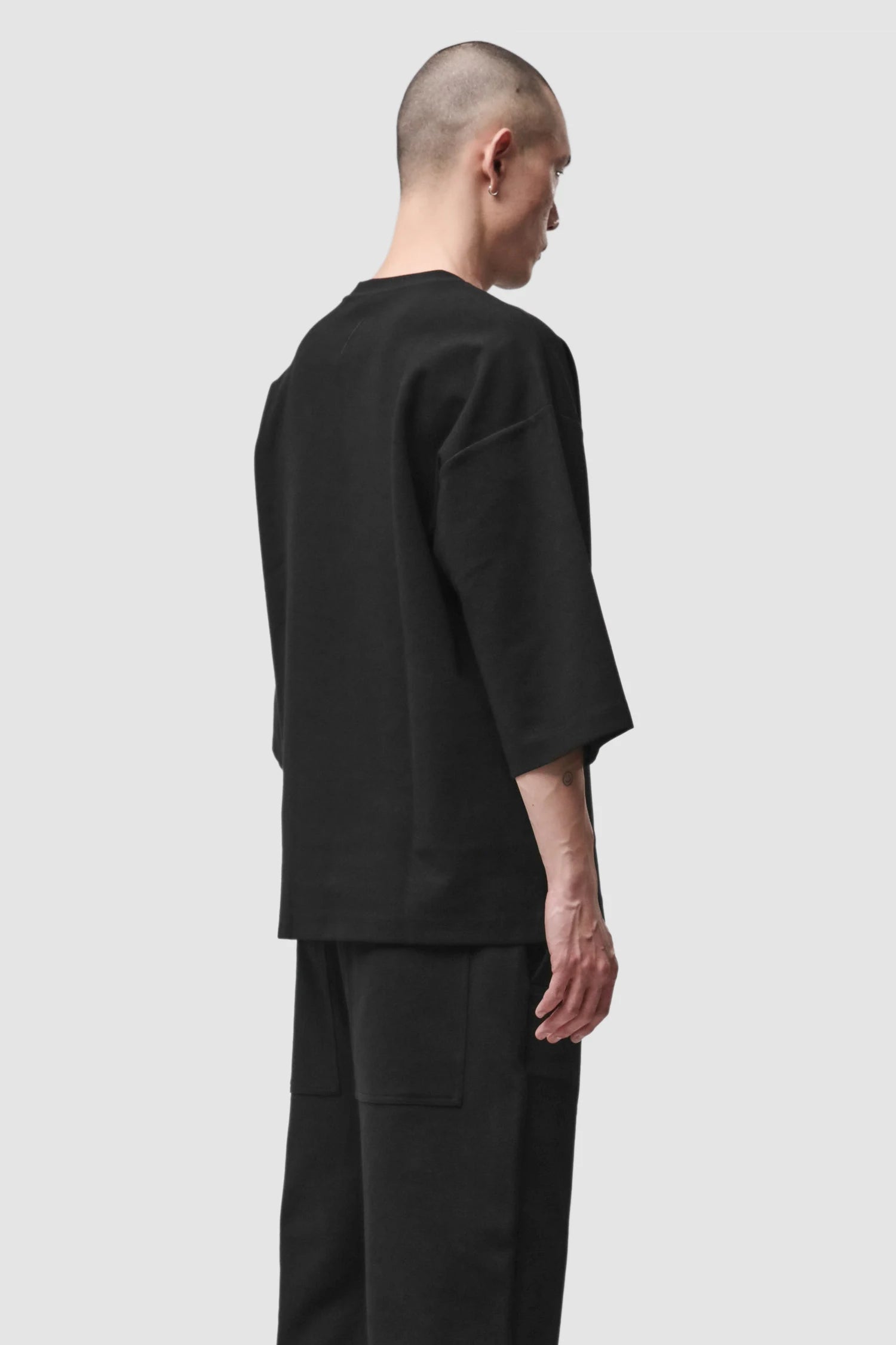 Thom Krom - Men’s Black Boxy Structured Cotton T-Shirt M-TS-1000 model back side view
