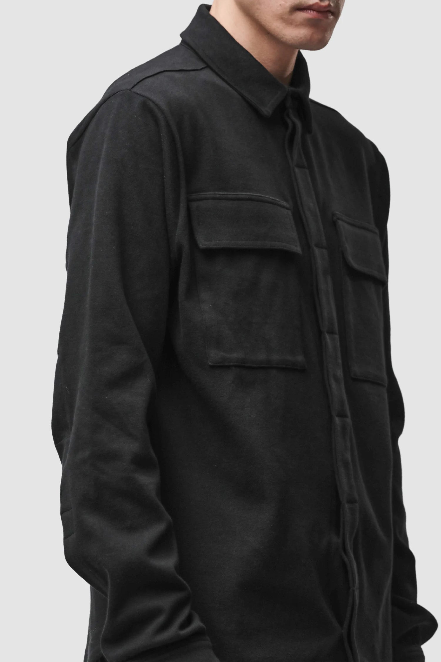 Thom Krom - Men’s Black Cotton Jersey Overshirt M-H-183 pocket detail view