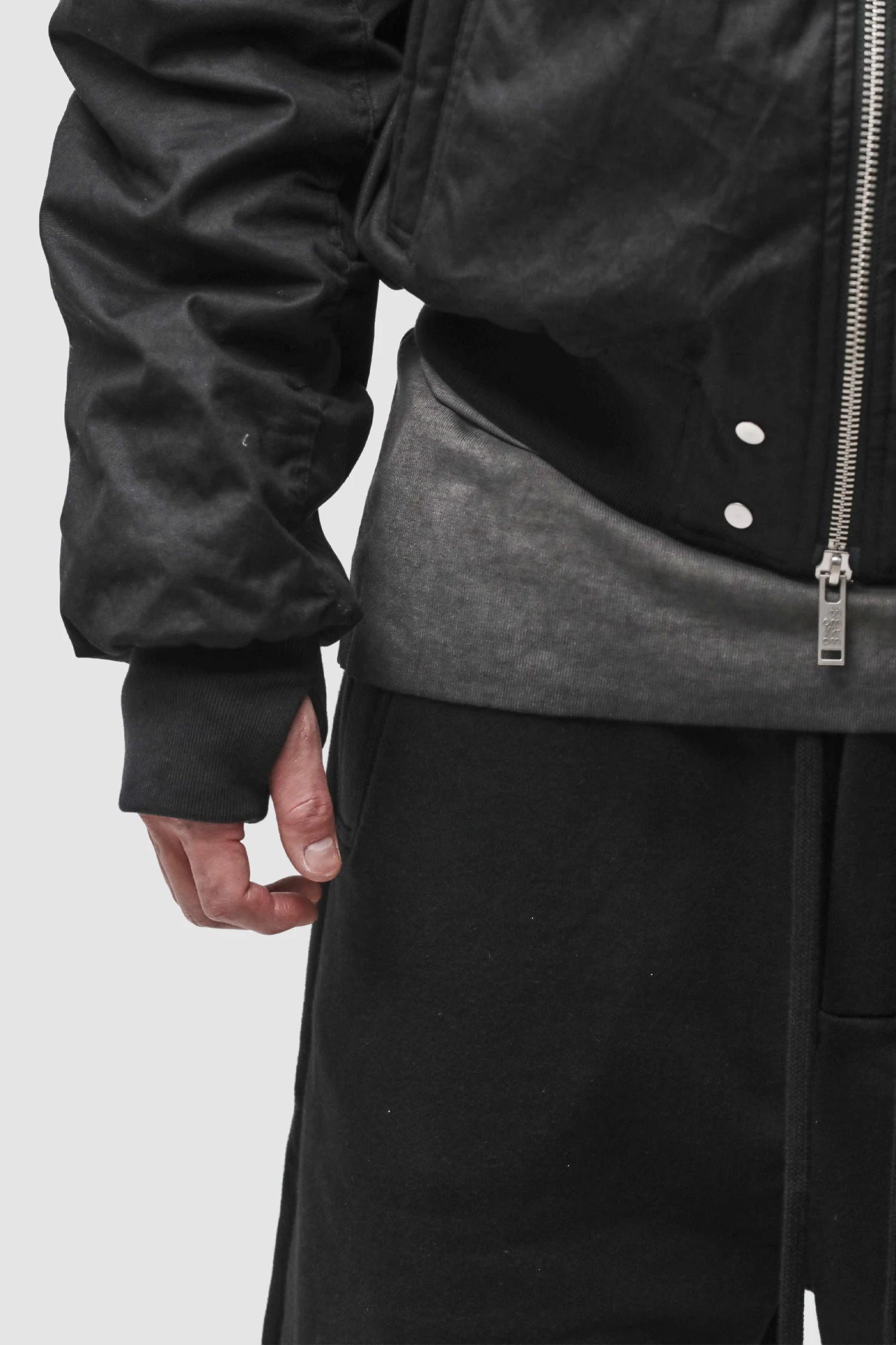 Thom Krom - Men’s Black Hooded Cotton Bomber Jacket M-J-89 hem detail view
