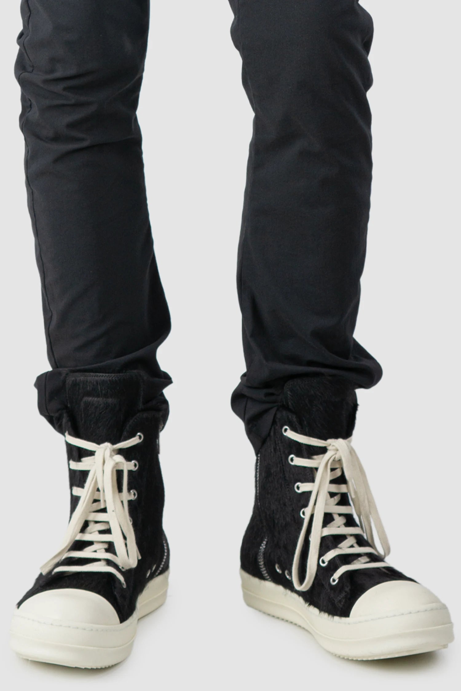 Thom Krom - Men’s Black Light Scar Stitched Cotton Pants M-T-104 hem detail view