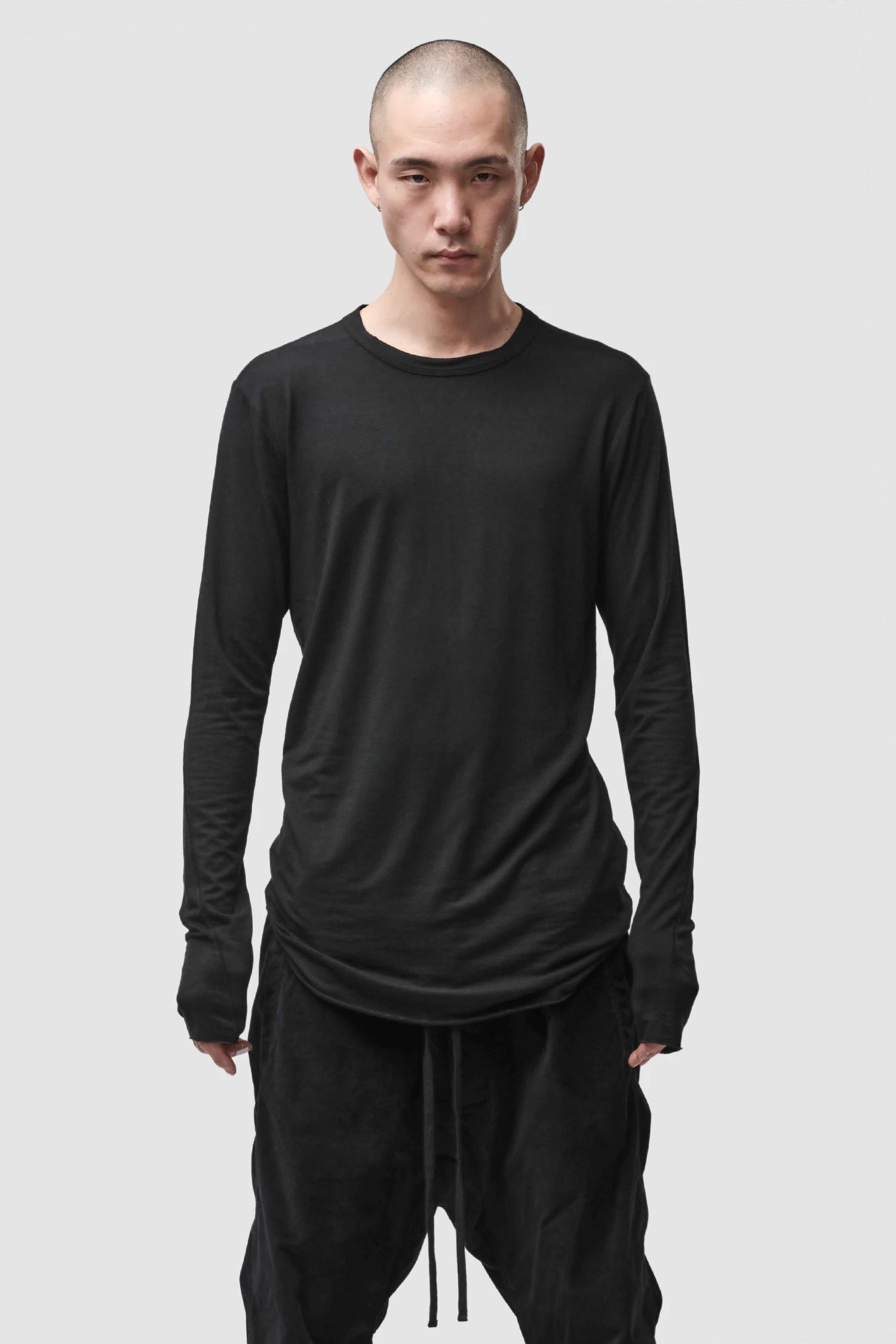 Thom Krom - Men’s Black Modal Cashmere Long Sleeve M-TS-961 model front view