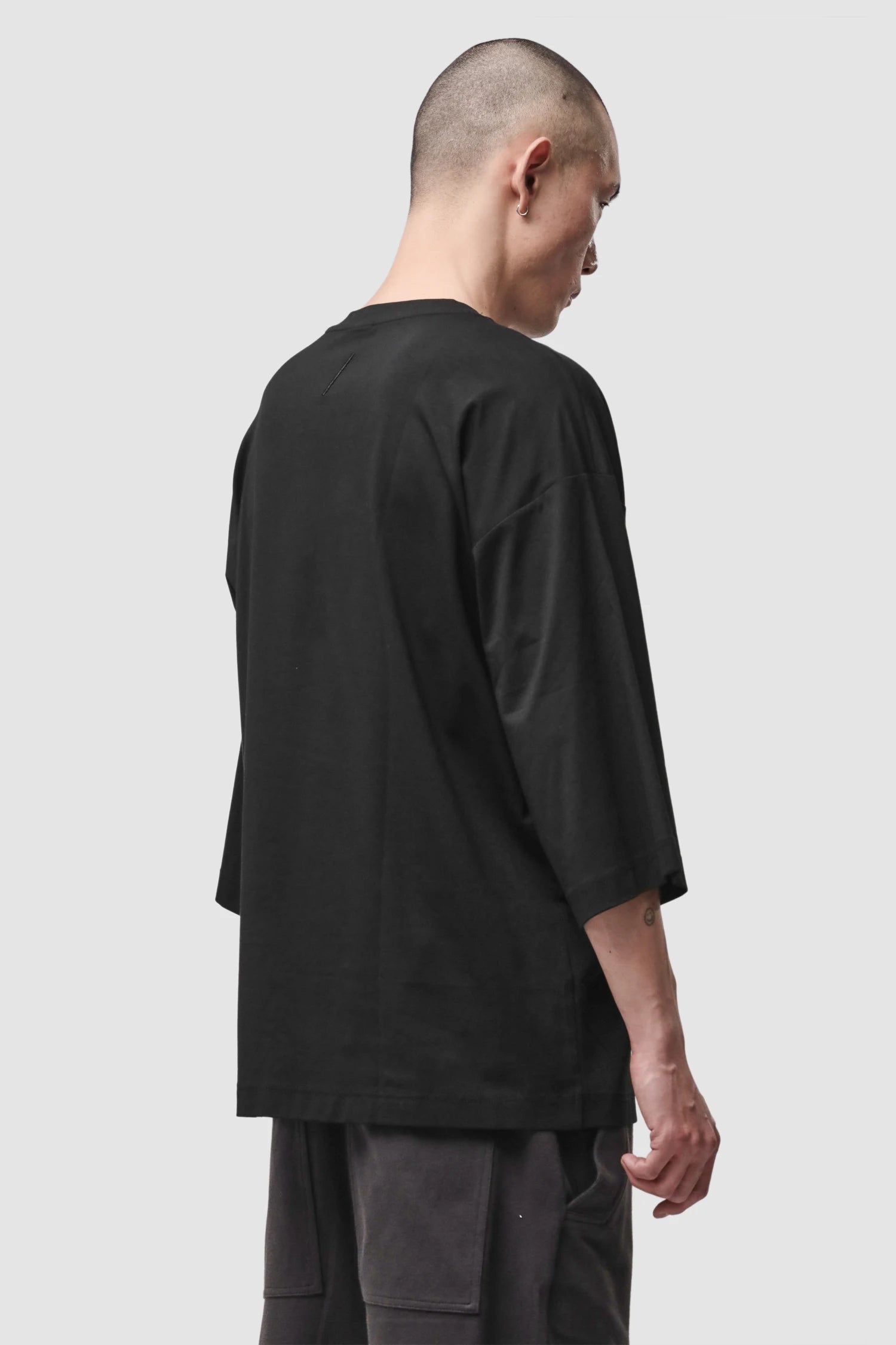 Thom Krom - Men’s Black Oversized Cotton Modal T-Shirt M-TS-1005 model back side view