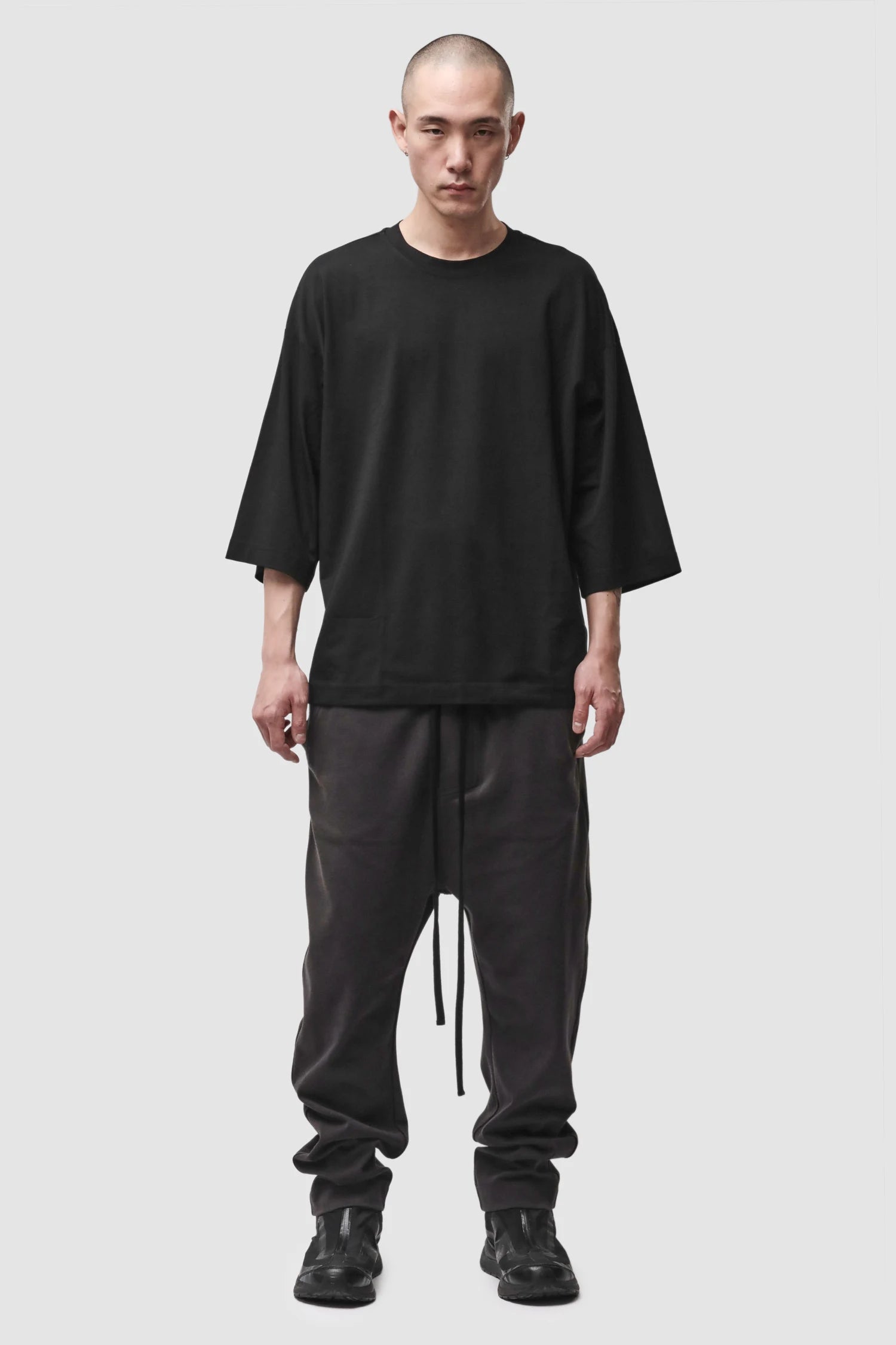 Thom Krom - Men’s Black Oversized Cotton Modal T-Shirt M-TS-1005 model full front view