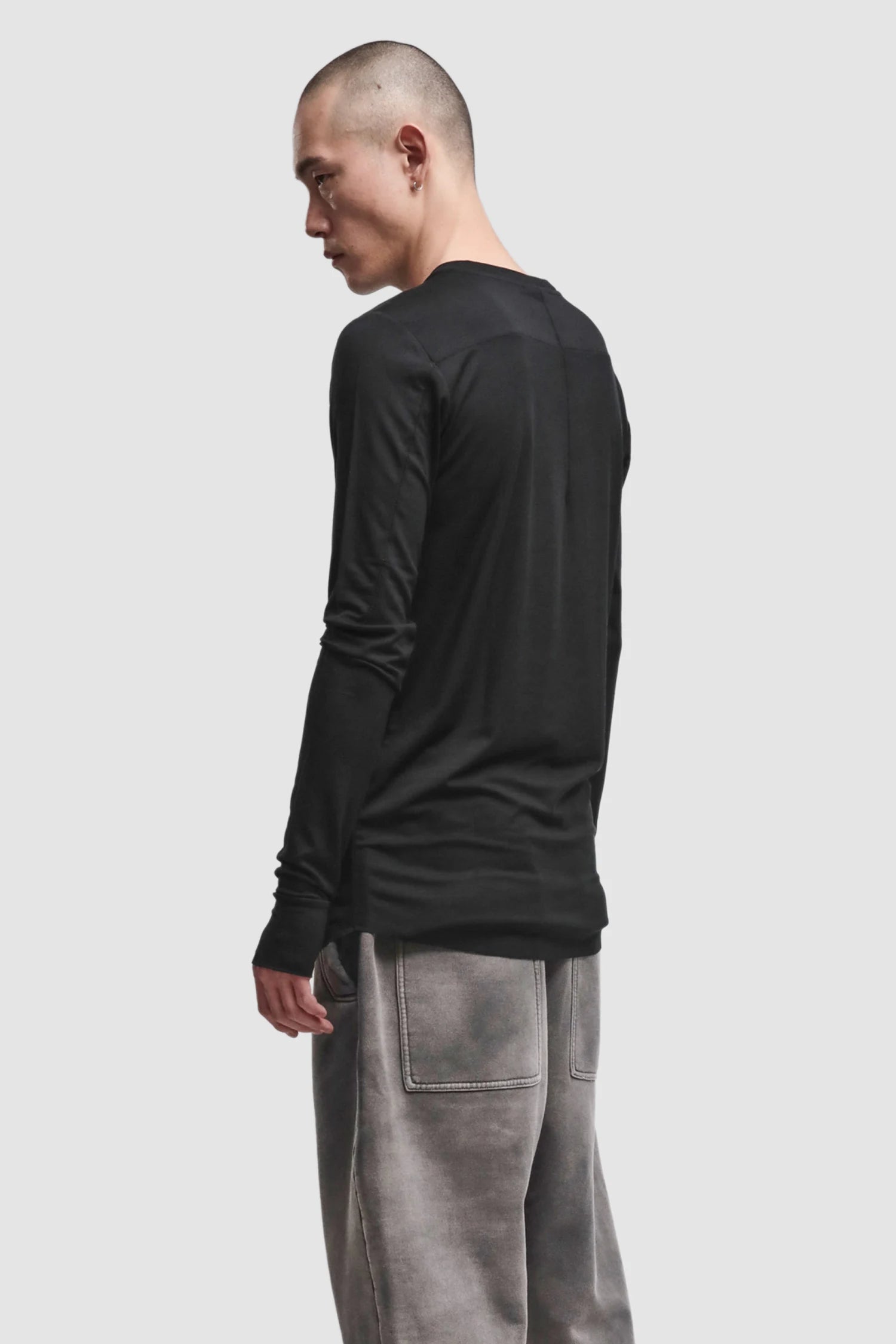 Thom Krom - Men’s Black Viscose Round Neck Long Sleeve M-TS-970 model side view