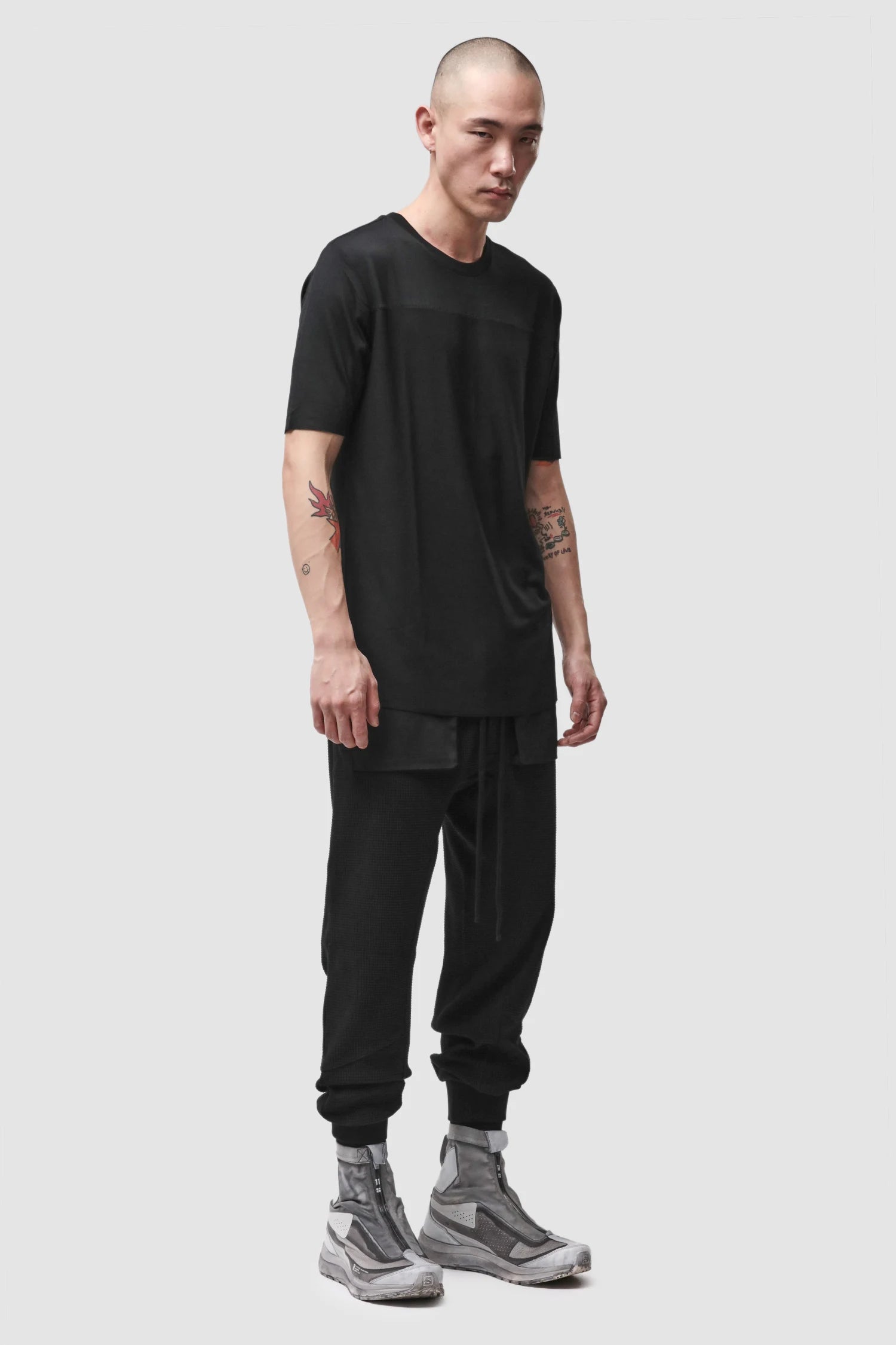 Thom Krom - Men’s Black Viscose Scar Stitch T-Shirt M-TS-973 model full side view
