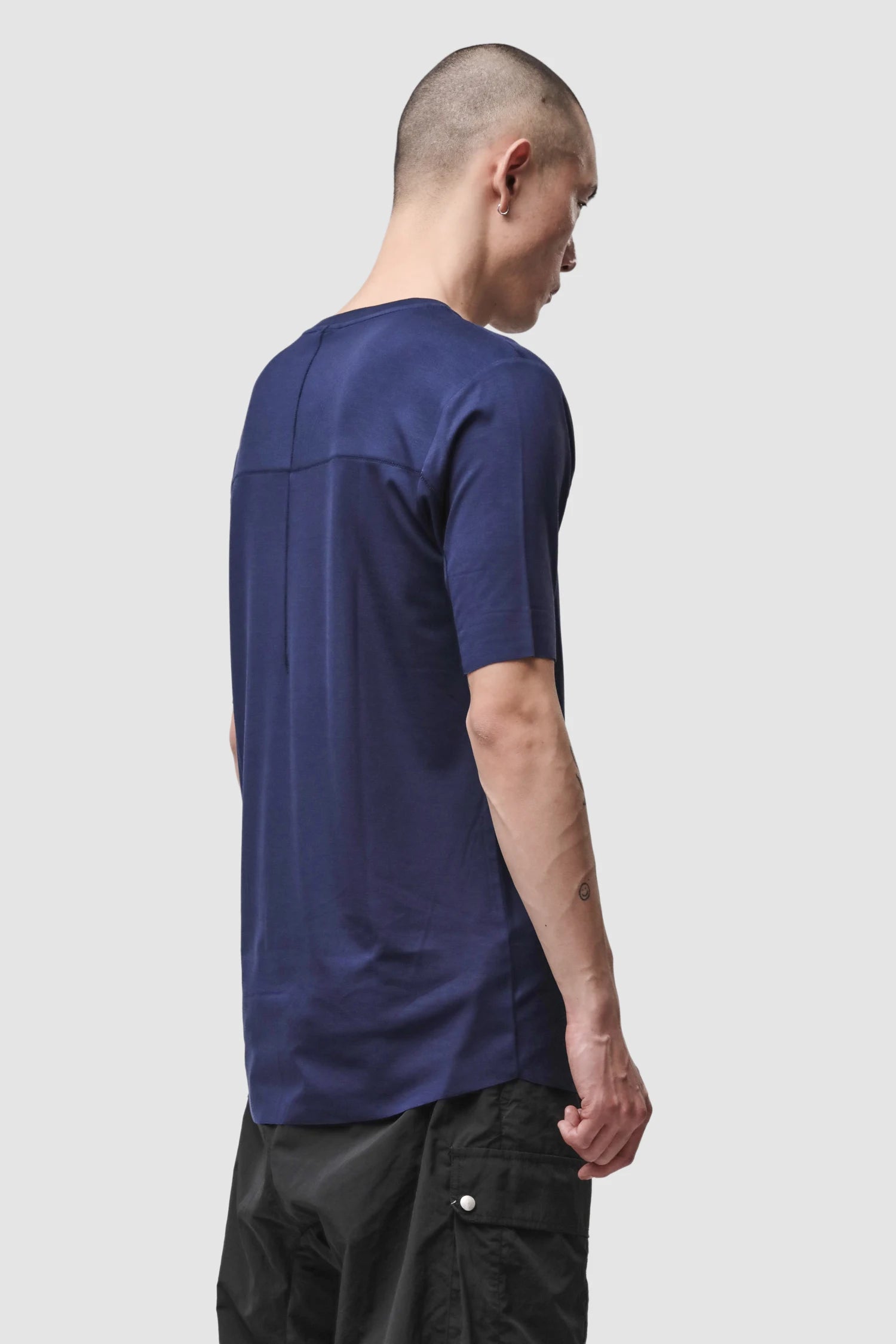 Thom Krom - Men’s Blue Viscose Scar Stitch T-Shirt M-TS-973 model back side view