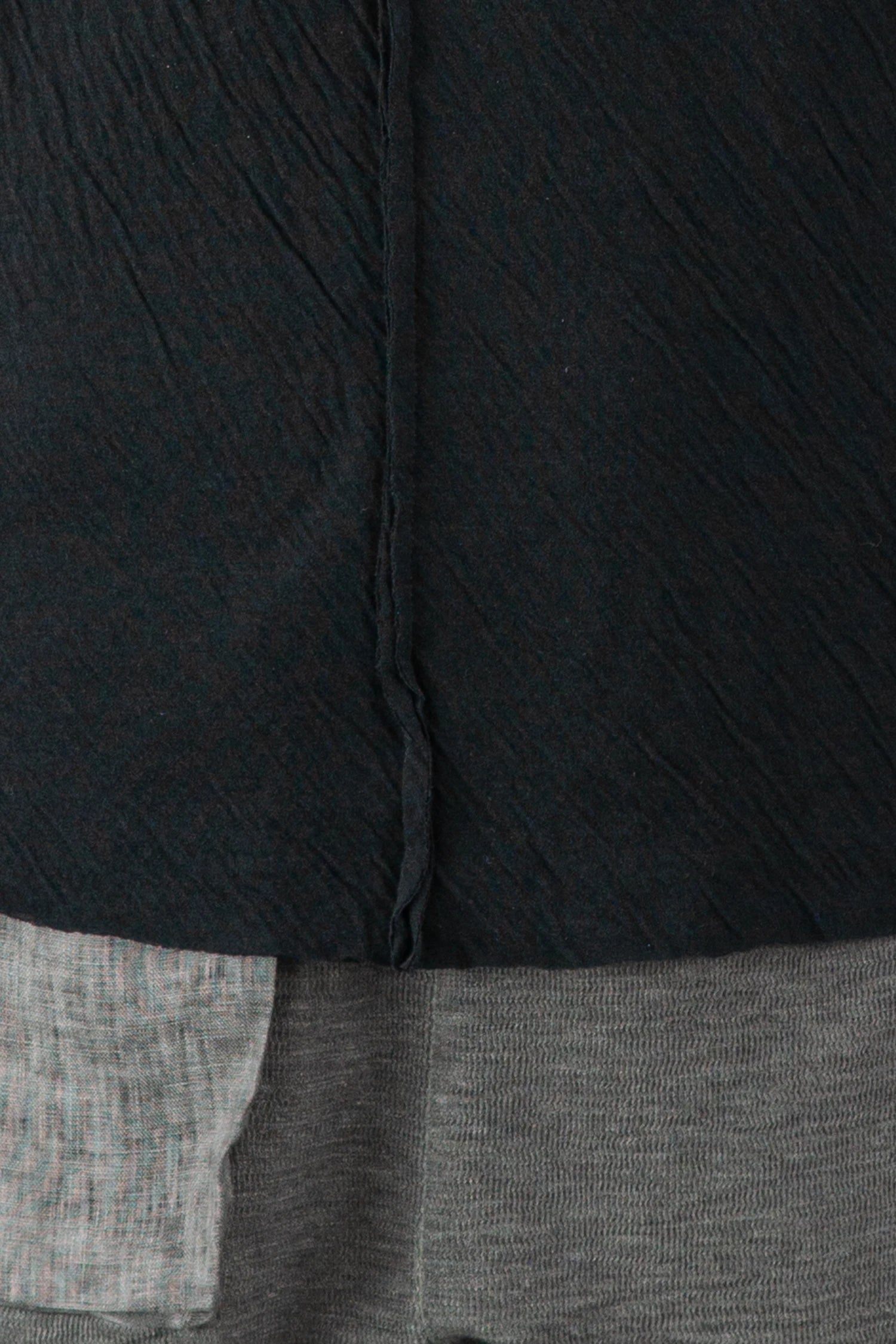 Thom Krom - Men’s Black Bonded Double Layer Cotton T-Shirt M-TS-921 hem detail view