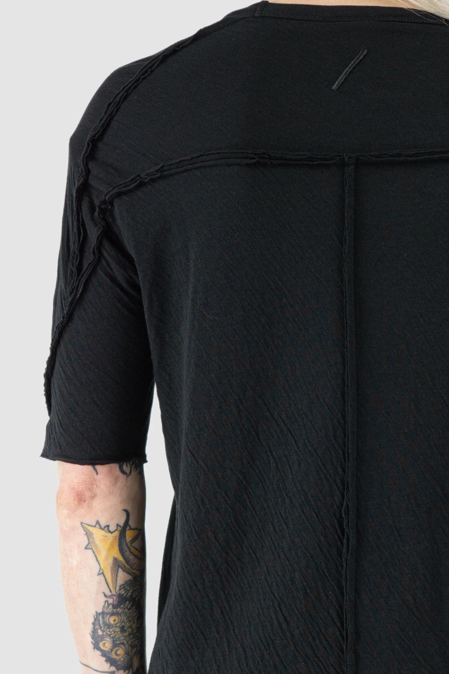 Thom Krom - Men’s Black Bonded Double Layer Cotton T-Shirt M-TS-921 shoulder detail view