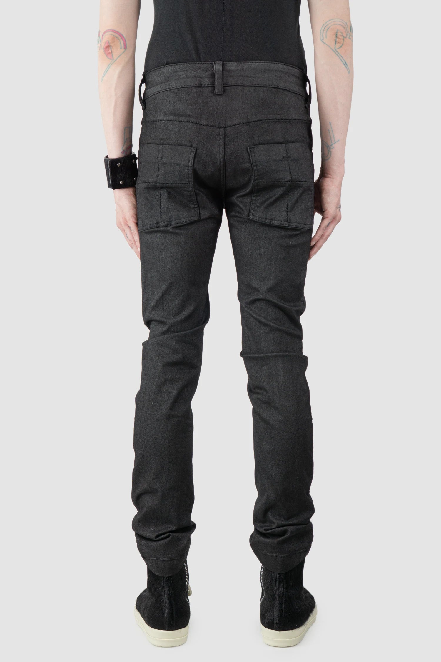 Thom Krom – Men's Black Coated Slim Fit Denim Jeans - model back view