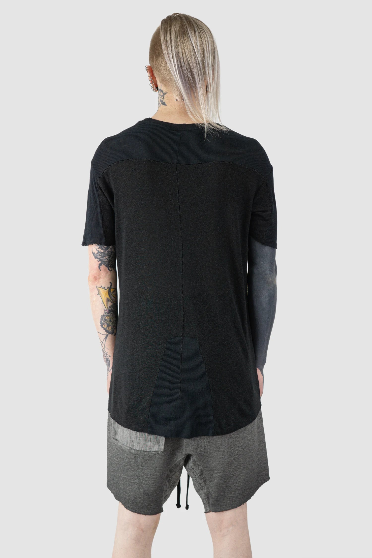 Thom Krom - Men’s Black Linen-Viscose Mix Jersey T-Shirt M-TS-927 model back view