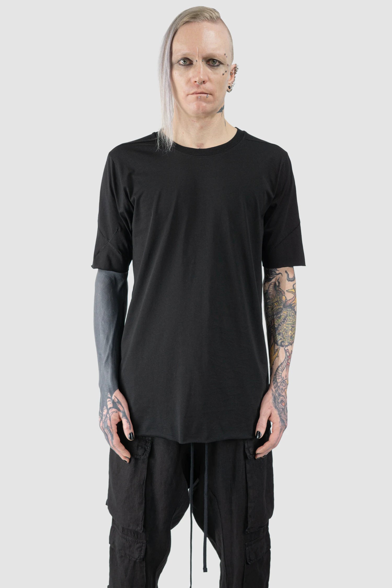 Black Round Neck Cotton T-Shirt