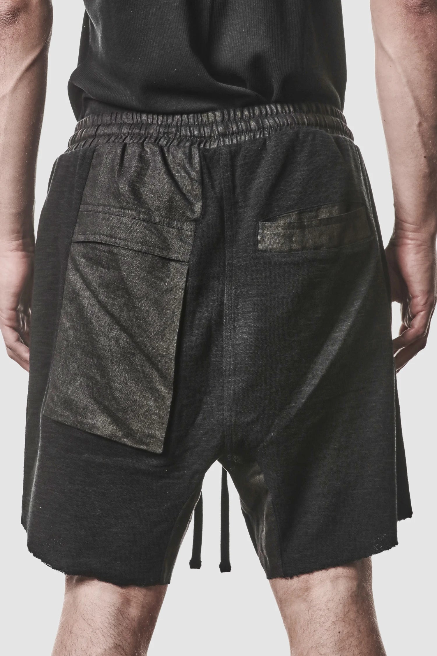 Schwarze Cargo-Shorts mit Patch-Pockets
