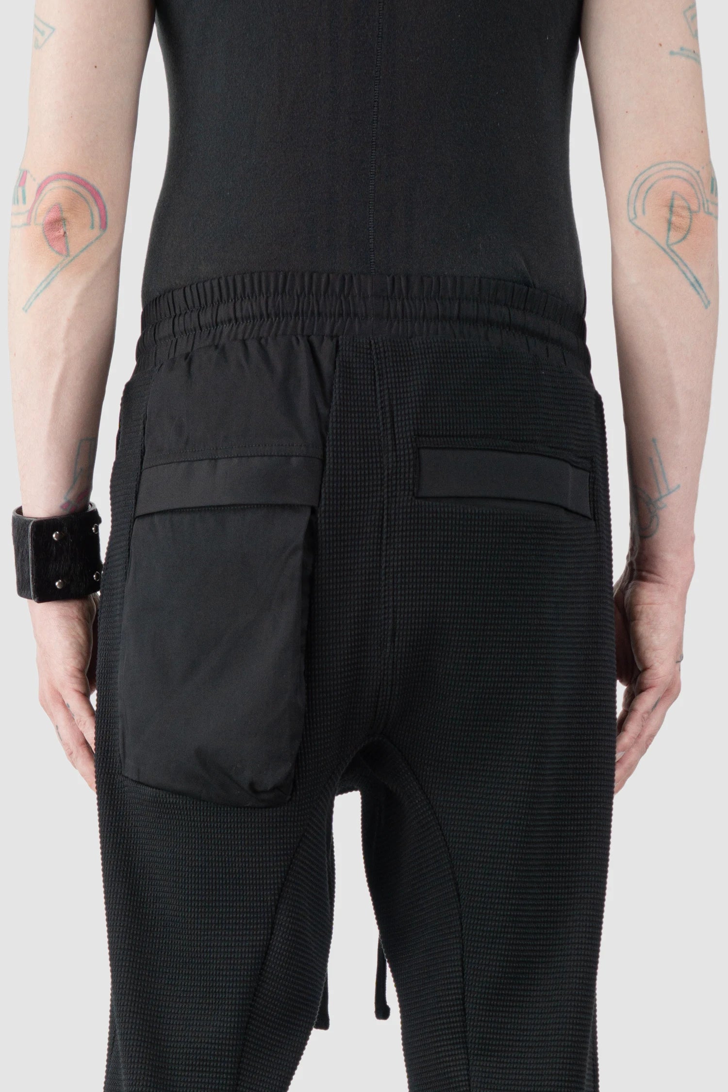 Thom Krom – Men's Black Waffle Cotton Cargo Trousers - back pocket view
