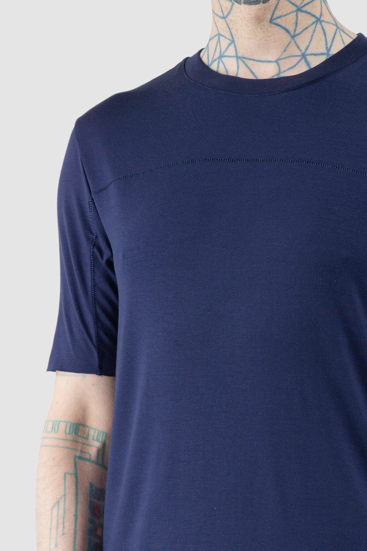 Thom Krom – Men's Blue Viscose Scar Stitch T-Shirt - front detail view