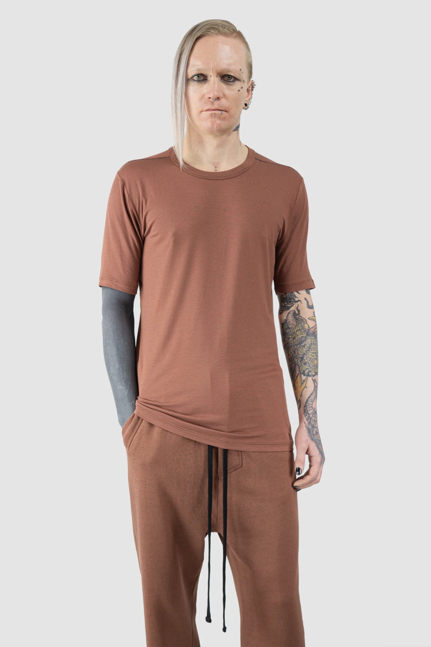 Thom Krom - Men’s Red Modal Stretch Jersey T-Shirt M-TS-938 model front relaxed view