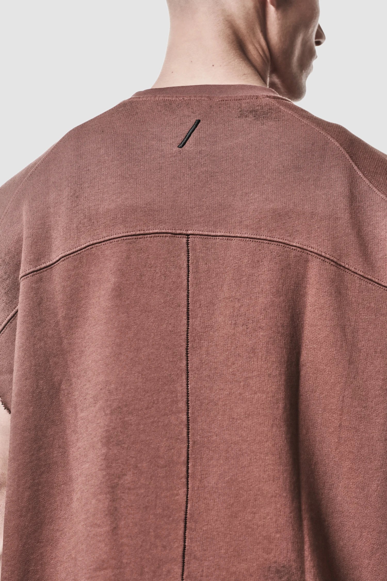 Rotes Raw-Edge-Baumwolltanktop