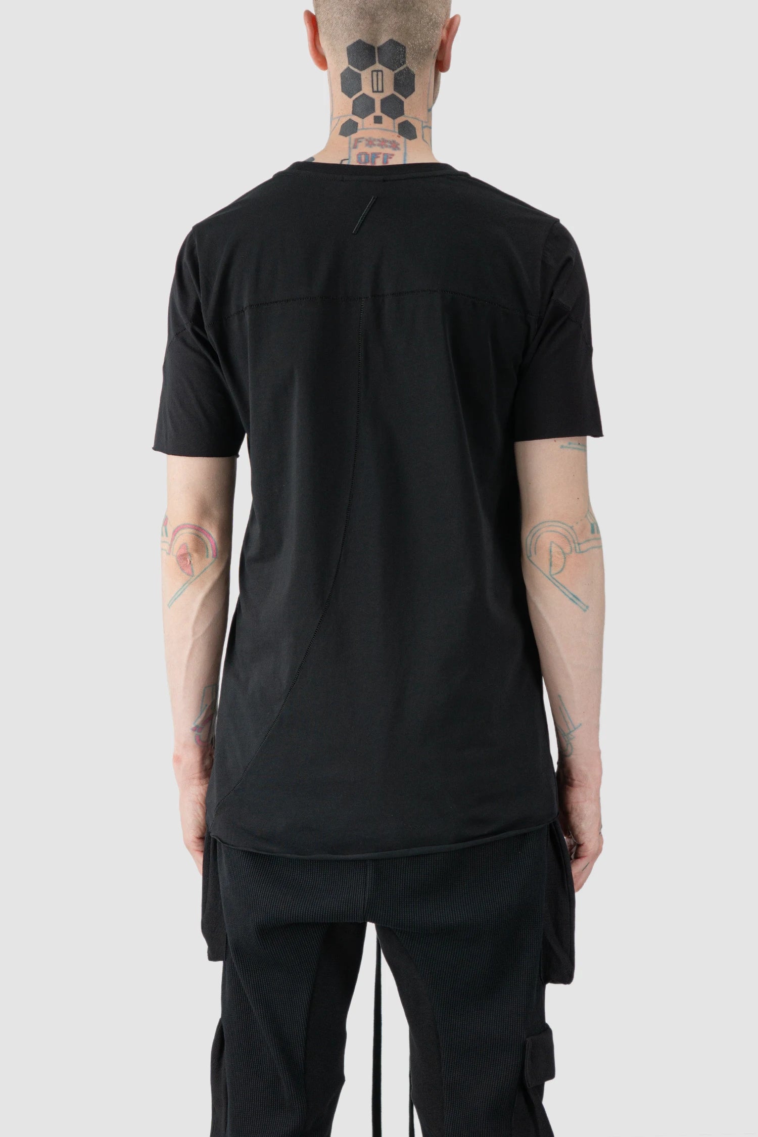 Thom Krom - model back view of black Slim Fit Raw Hem Cotton T-Shirt - M-TS-872