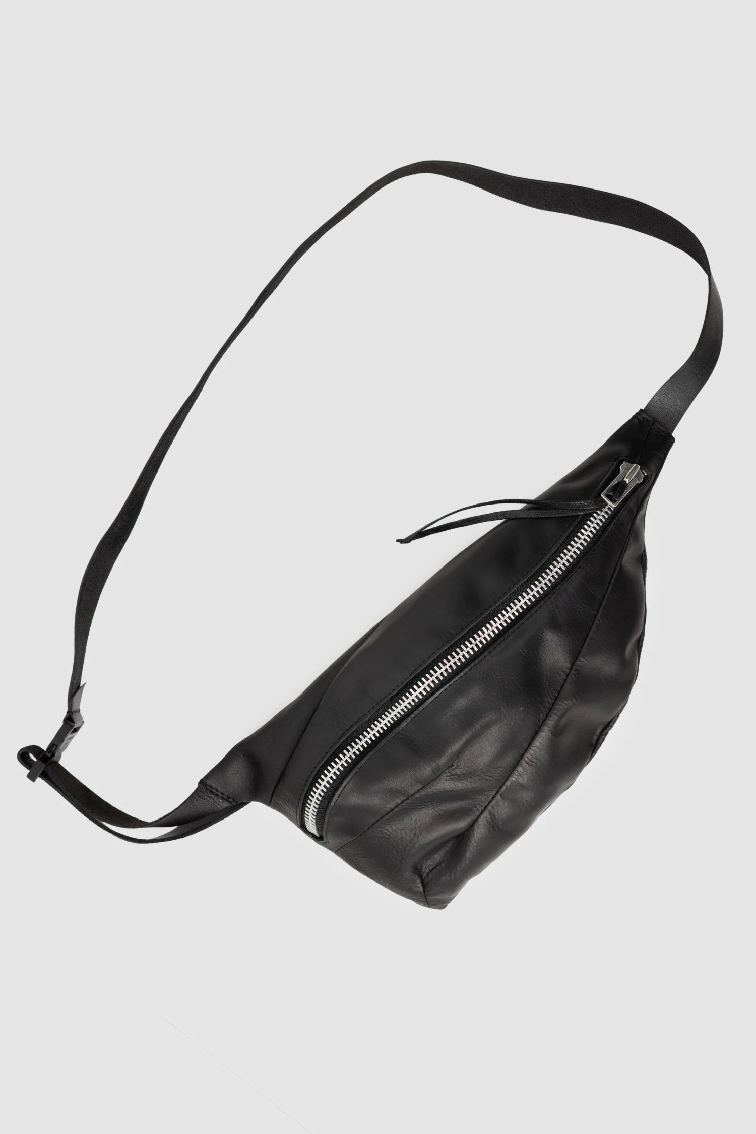 Werkschwarz - Men’s Black Waxed Leather Belt Bag Werk 50F item front view